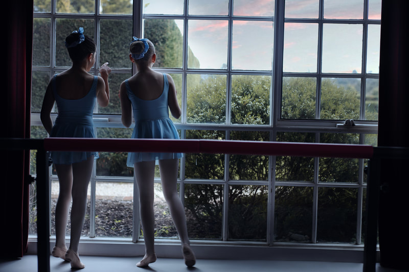 Jacinta Walsh Ballet Arts Academy. Students at Window