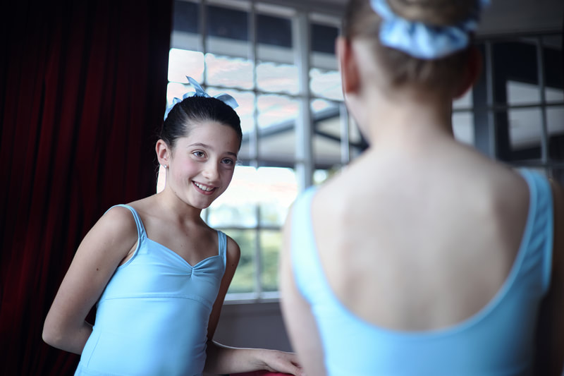 Jacinta Walsh Ballet Arts Academy. Students enjoying ballet.