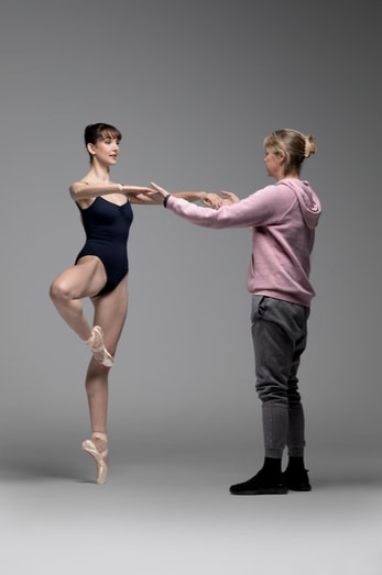 Jacinta Walsh Ballet Arts. Jacinta with Ellie